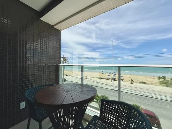 Apartamento beira-mar à venda em Boa Viagem – 45 m² com varanda, móveis fixos e climatizado | pronto para morar ou investir