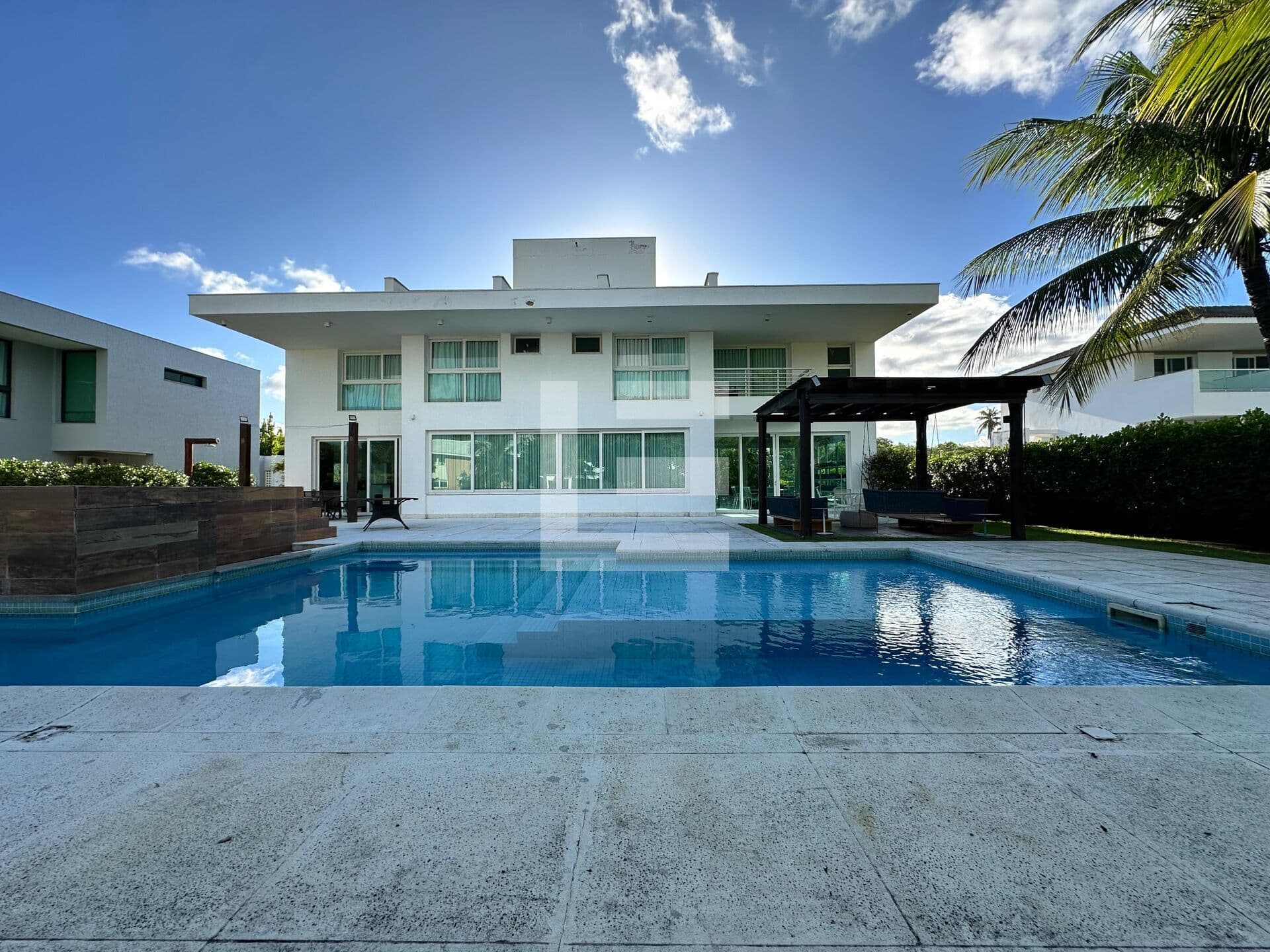 Morada da Península — Casa de altíssimo padrão na Reserva do Paiva | 629 m² construídos | 1.275 m² de terreno | Condomínio exclusivo com 1.100 metros de beira-mar