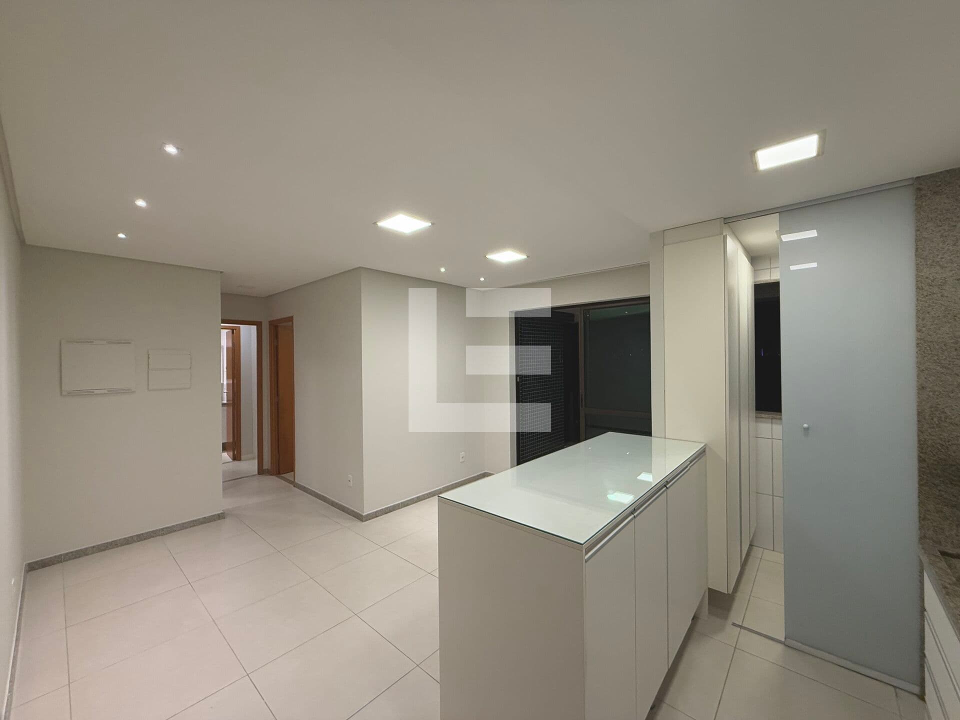 Edf. Maria Emília - Apartamento de 56 m² com 2 quartos, móveis fixos e lazer completo em Boa Viagem para alugar