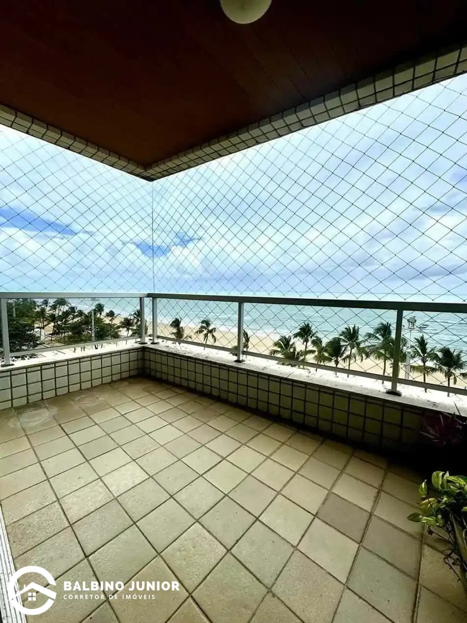 Apartamento na Avenida Boa Viagem | Vista para o Mar
