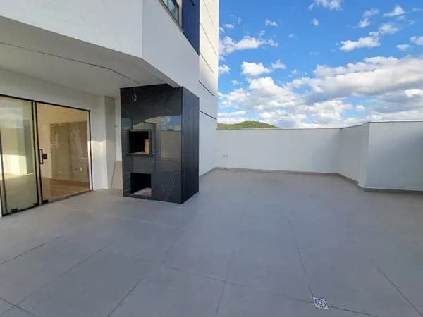 Apartamento Giardino NOVO à venda com 200m² no Bairro Saguaçú