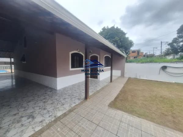 Casa em Inoã com piscina, Maricá/RJ