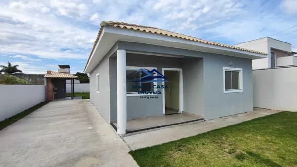 Casa à venda, com 3 Dormitórios, sendo 1 suíte e 3 Banheiros