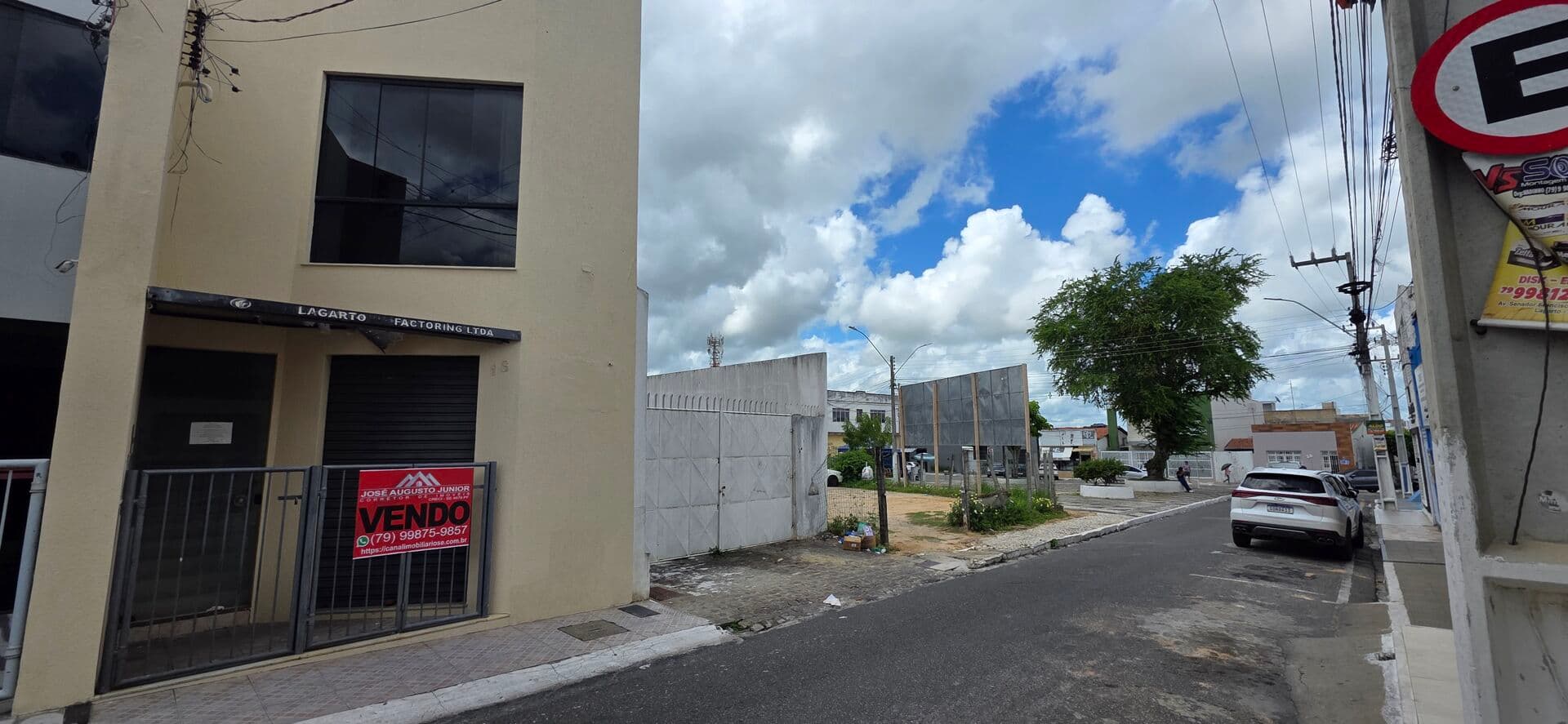 Prédio/Edifício Inteiro em Lagarto - Centro
