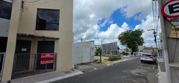 Prédio/Edifício Inteiro em Lagarto - Centro