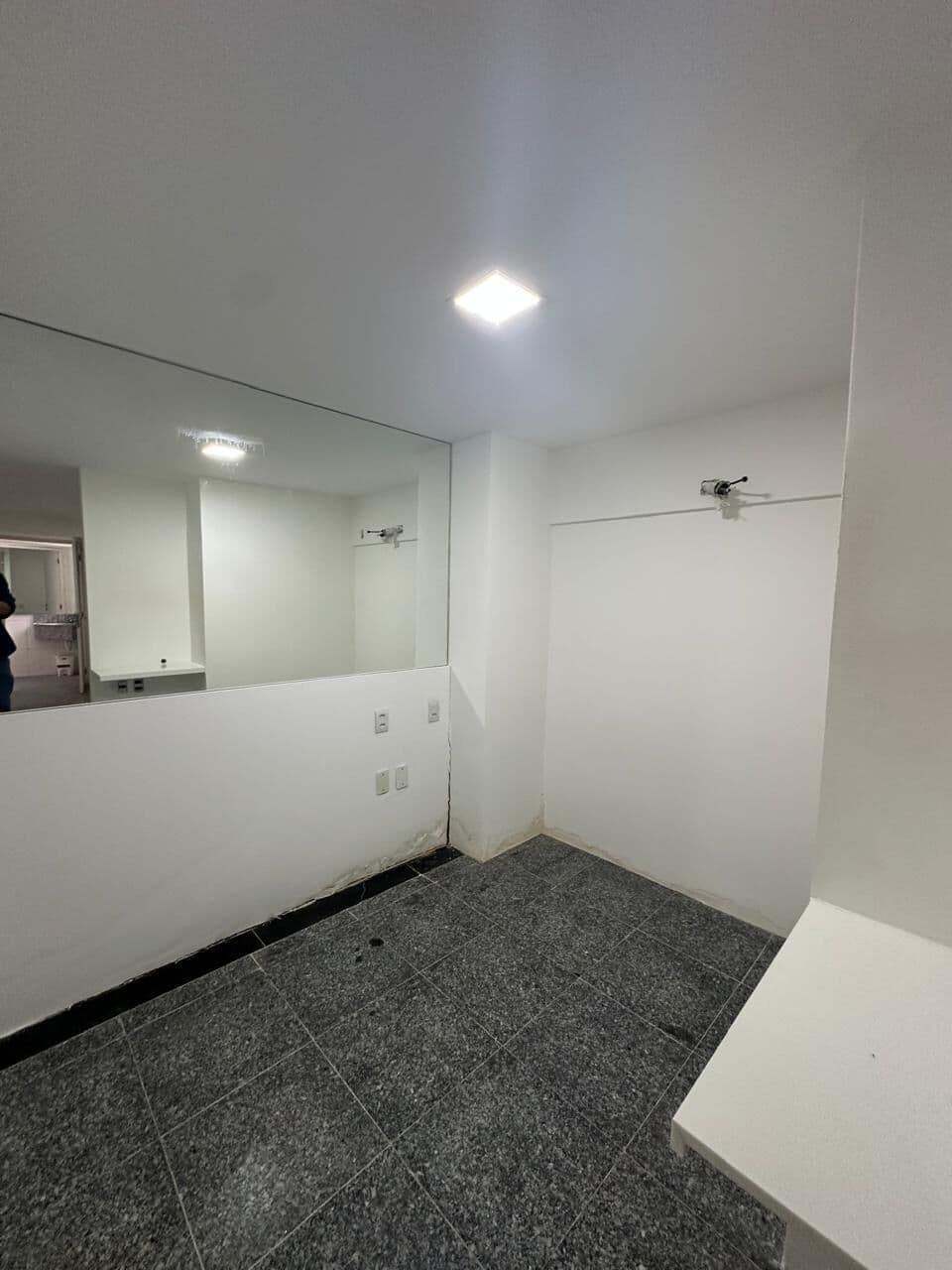 Sala comercial com 24 m² - Aluguel - Rua das Fronteiras, 83 Sala 201 - Boa Vista - Recife