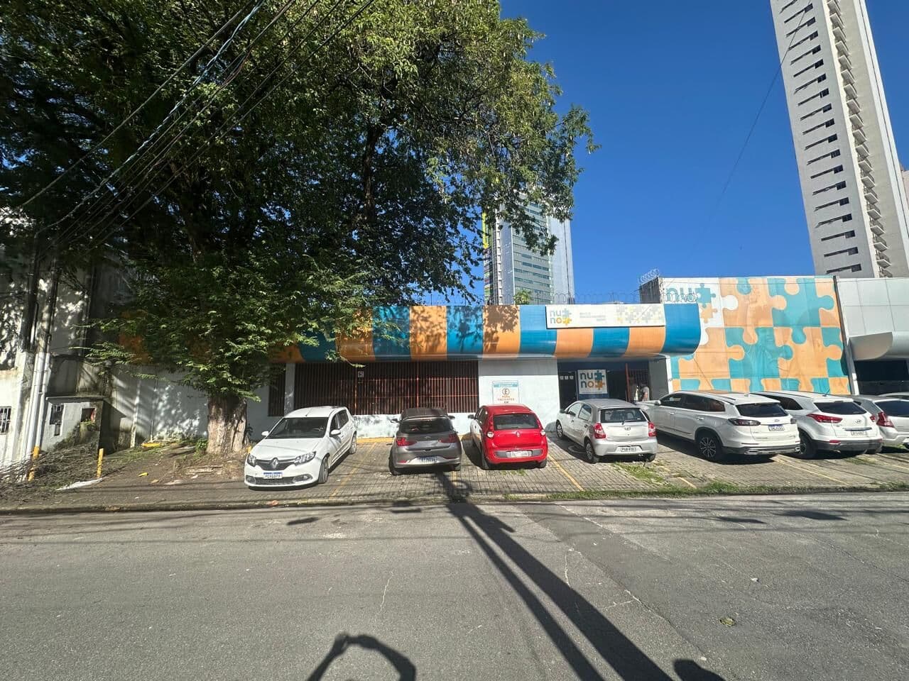 Imóvel Comercial com 741 m² de Terreno à Venda - Bairro do Paissandu - Recife