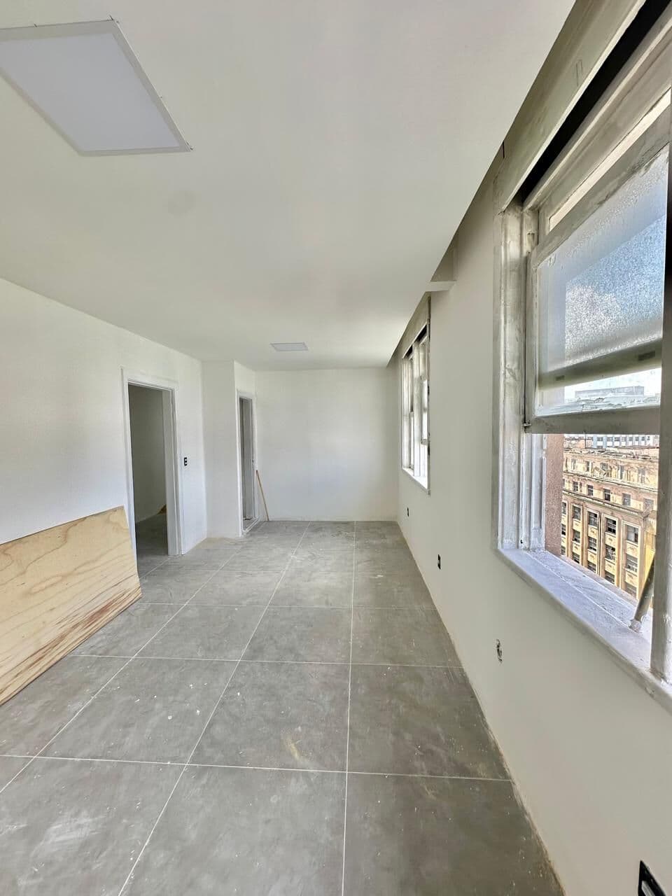 Pavimento Comercial tem 180 m² - Aluguel - Edf. Conde da Boa Vista - Santo Antônio – Recife