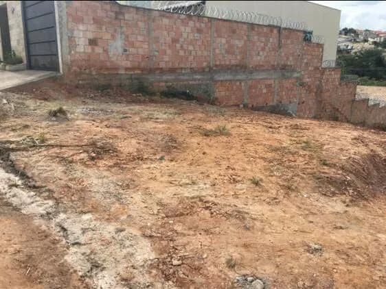 Terreno à venda no bairro floresta encantada em Esmeraldas/MG