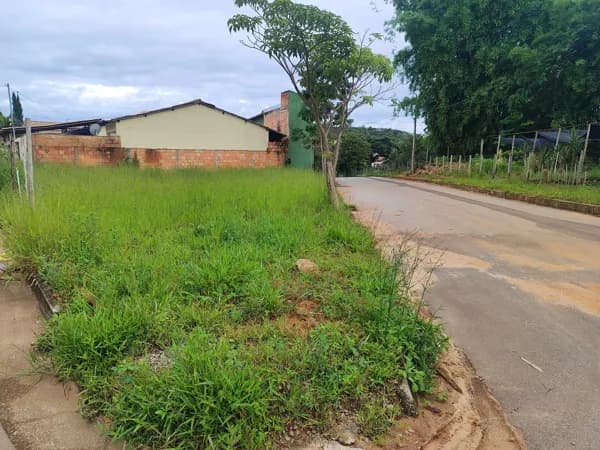Terreno à venda no bairro floresta encantada em Esmeraldas/MG