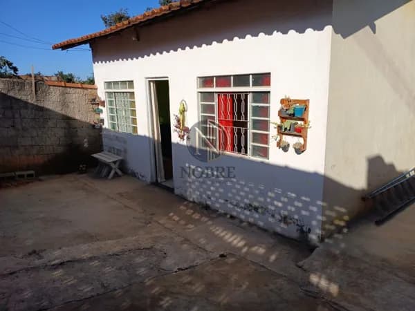 Casa Padrão disponível para VENDA no Floresta Encantada