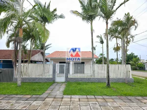 Casa a venda no bairro Nereiras, Guaratuba/PR