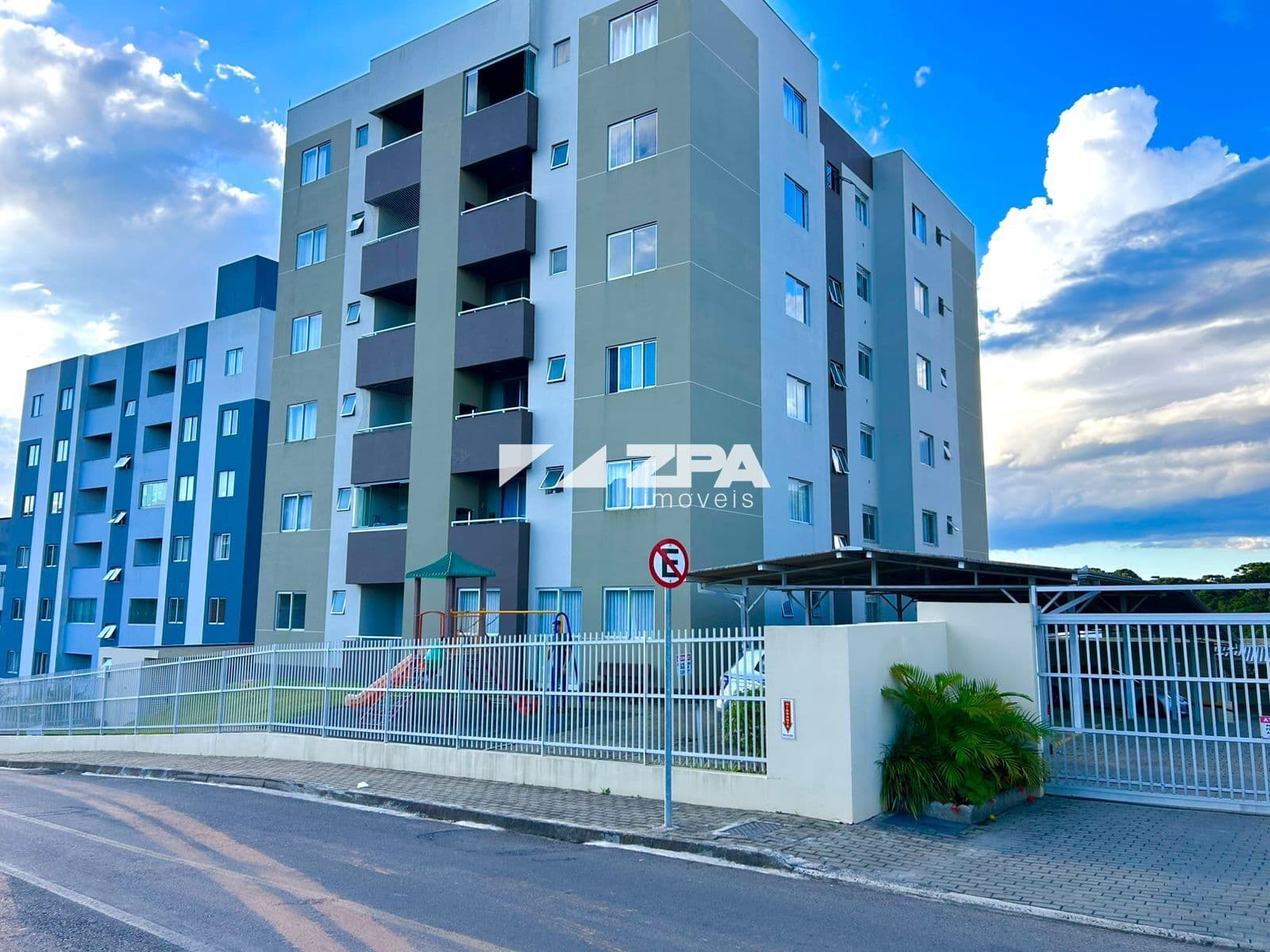 Apartamento bairro Rio Negro, São Bento do Sul/SC, Cozinha sob Medida, Churrasq na Sacada e 2 Vagas de Garagem!