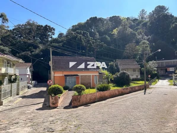 Casa Ótimo Ponto Comercial Centro de São Bento do Sul - SC