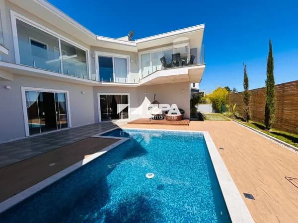 Casa Alto Padrão com Piscina no bairro Rio Negro, São Bento do Sul/SC