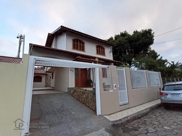 Casa em Florianópolis - Jardim Atlântico
