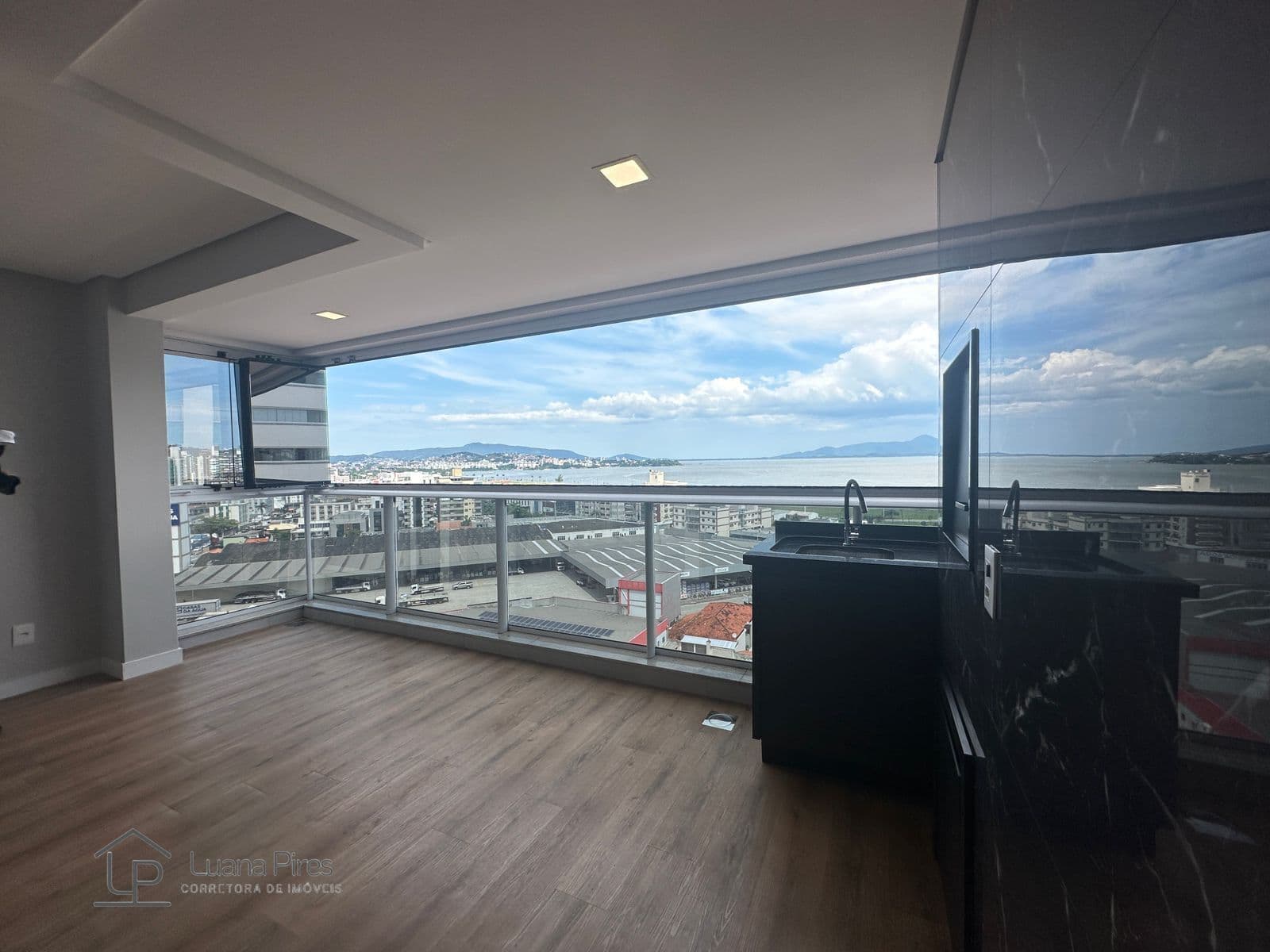 Apartamento em São José - Kobrasol
