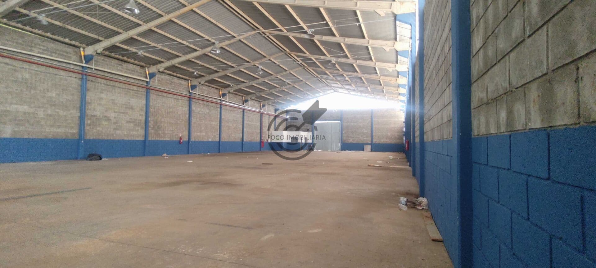 GALPÃO INDUSTRIAL PARA LOCAÇÃO COM PÁTIO E DOCA – SOROCABA/SP