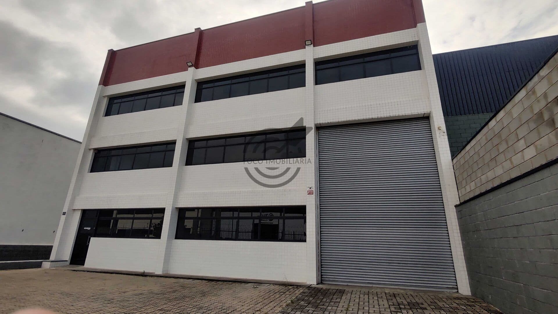 Galpão Logístico ou industrial com doca Centro Empresarial Sorocaba – Sorocaba – SP.
