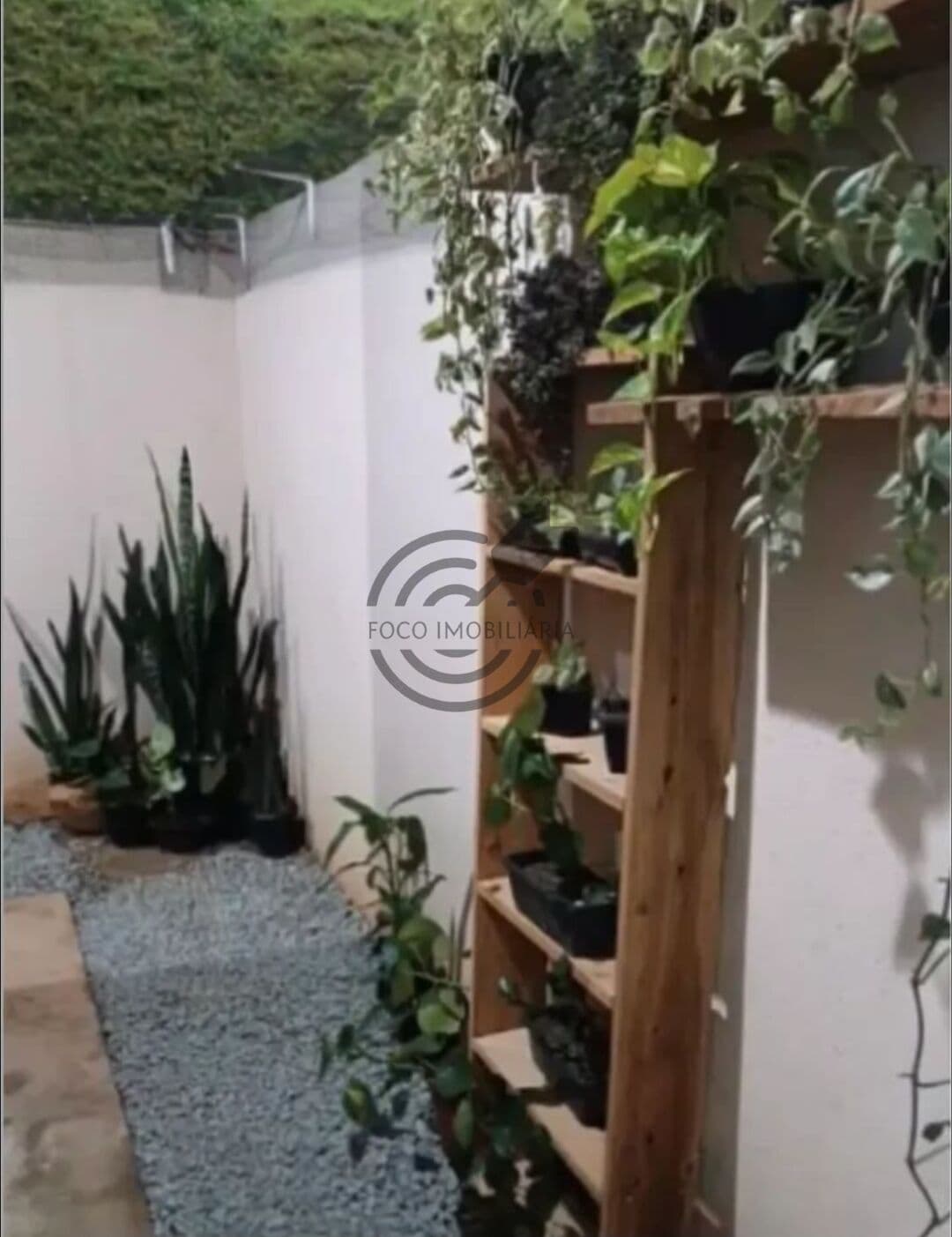 APARTAMENTO TÉRREO COM QUINTAL – ZONA LESTE DE SOROCABA
LOCAÇÃO OU VENDA.