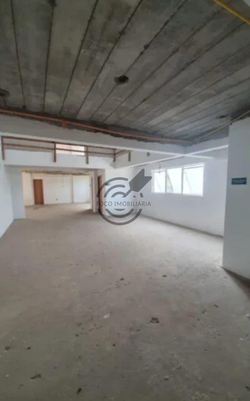Sala comercial no edifício Dubai
