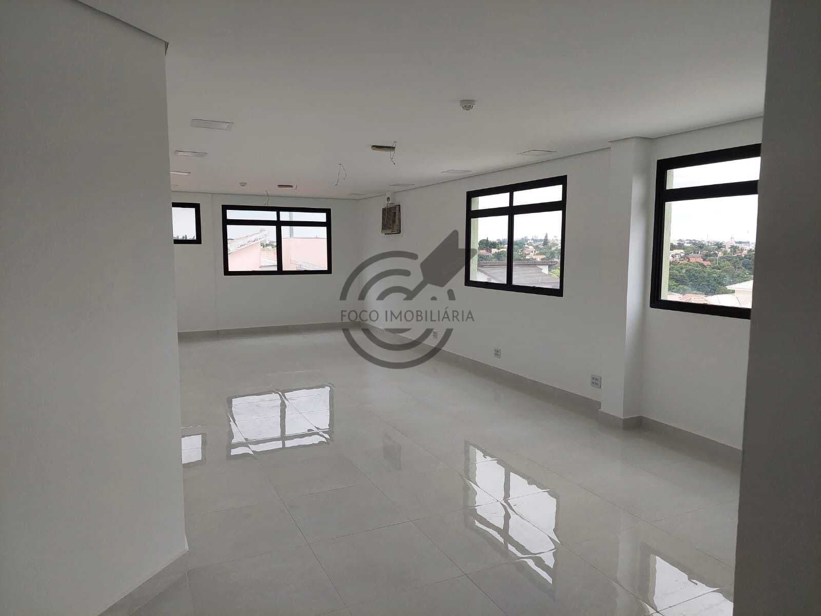 Sala comercial Em edifício comercial Av Antônio Carlos Comitre.