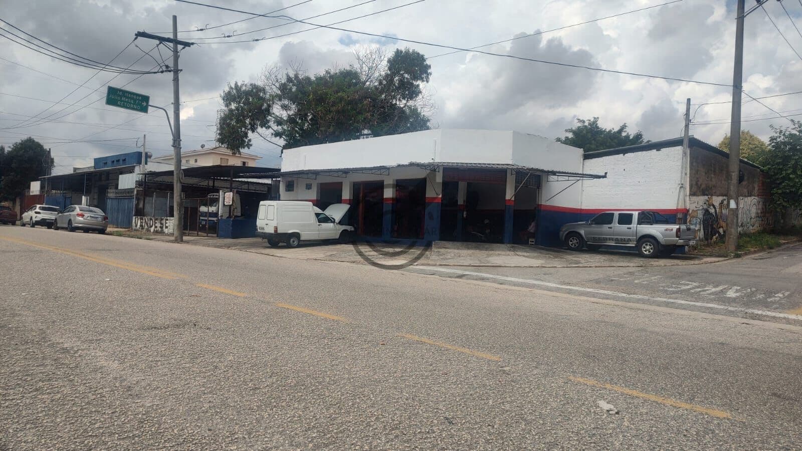 Salão comercial no Jardim Vera Cruz