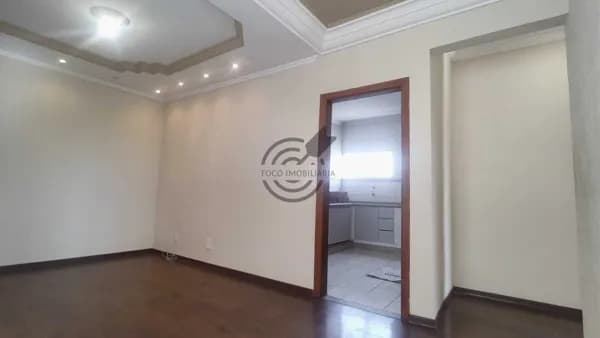 Aluga-se apto 2 dorms 2 vagas bairro do Campolim próx ao shopping Iguatemi.
