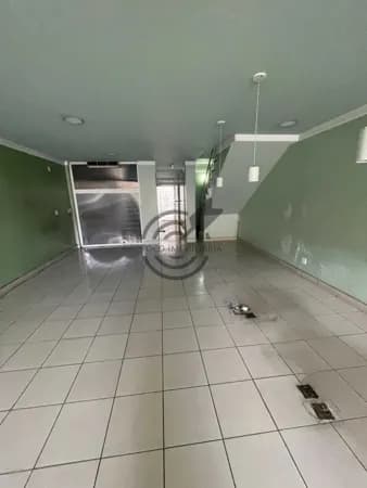 ALUGA-SE Salão comercial+galpão 1000M² para estoque 3 pisos, apenas 10.000 mensais .
