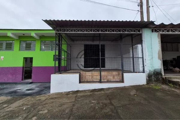 Salão comercial no Jd. Archila em Votorantim RUA MOVIMENTADA.