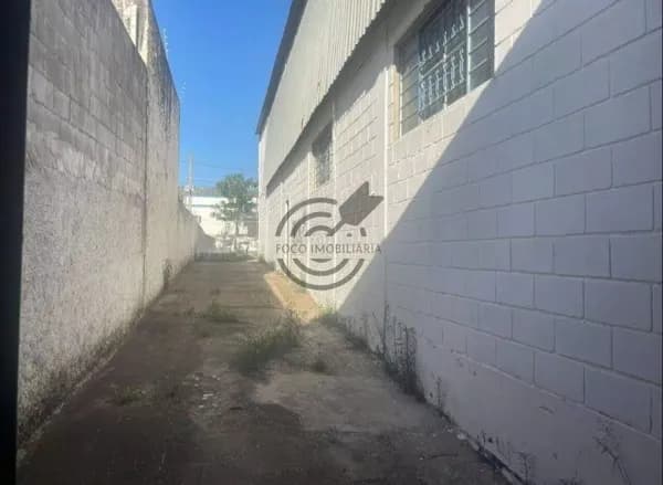 Aluga-se Galpão nos fundos - 170 m² - Alto da Boa Vista Pavilhão/Galpão Logístico
