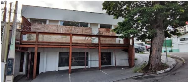 Casa comercial rua Gustavo Teixeira Sorocaba.