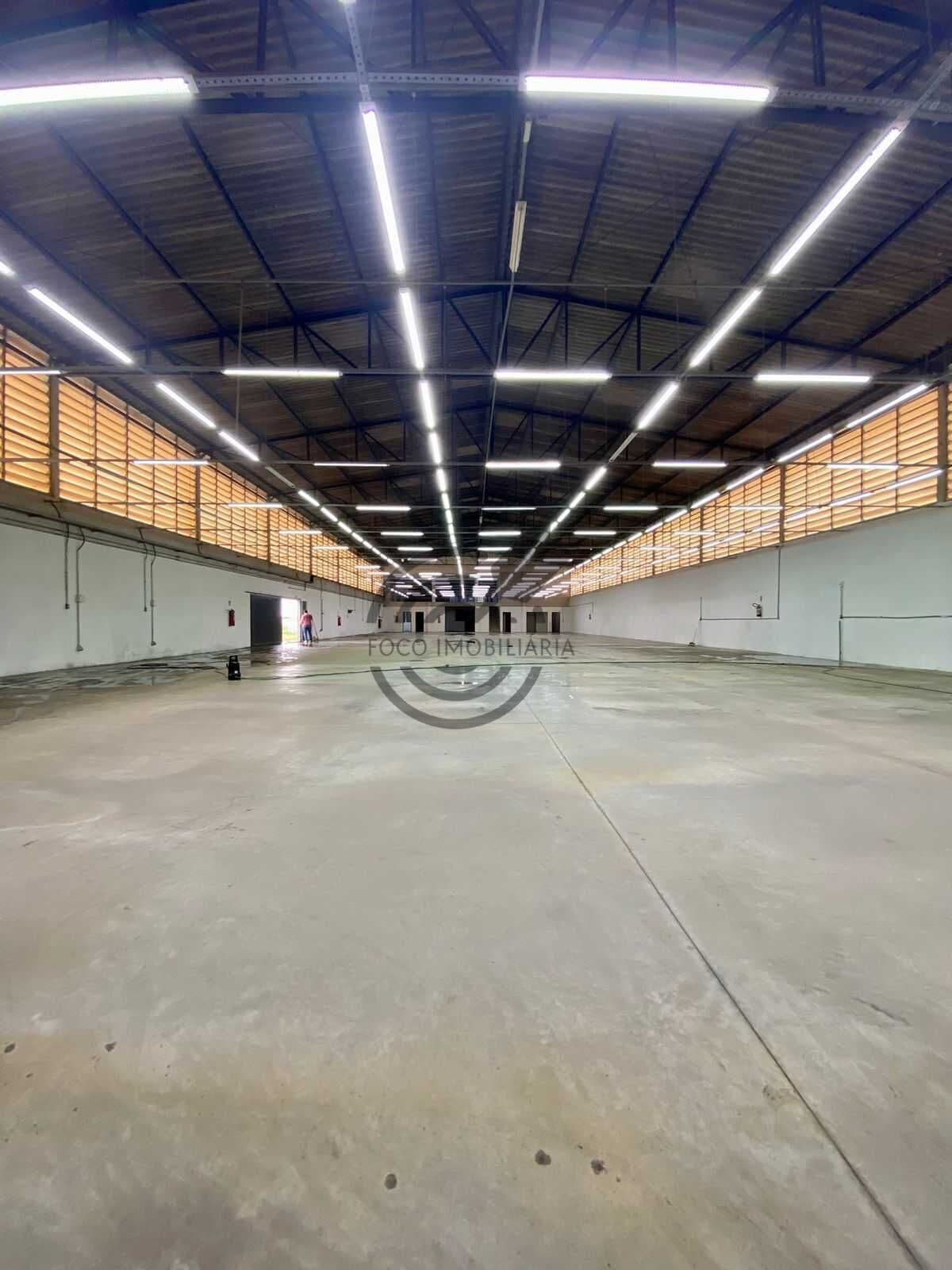Aluga-se Galpão Industrial com 3.400m2 km 117 Rodovia Raposo Tavares