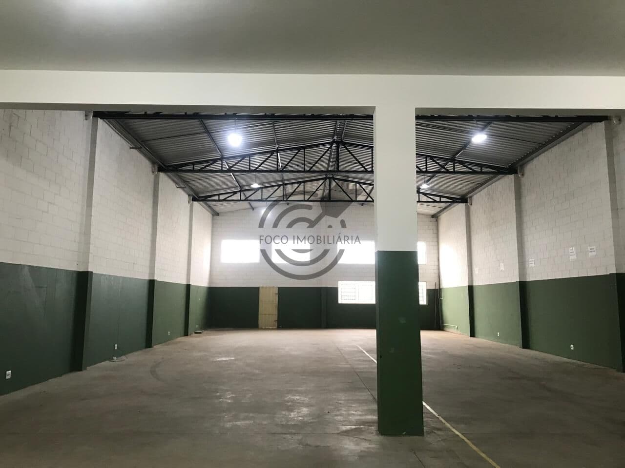 Pavilhão/Galpão Industrial no iporanga em Sorocaba zona industrial