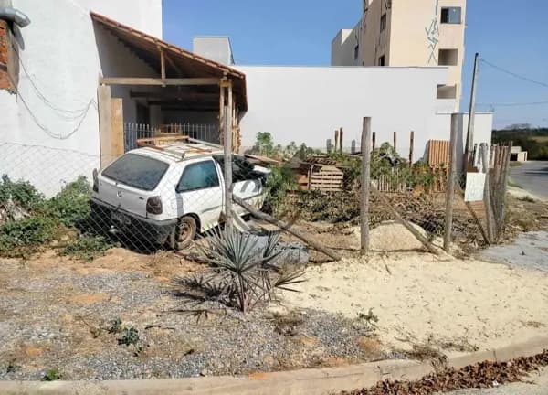 Terreno de esquina em Loteamento aberto, jardim Santa Marta Sorocaba
