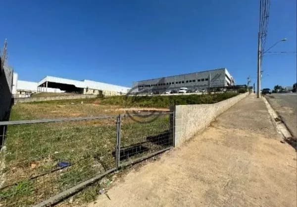 Lote/Terreno em Sorocaba - Éden