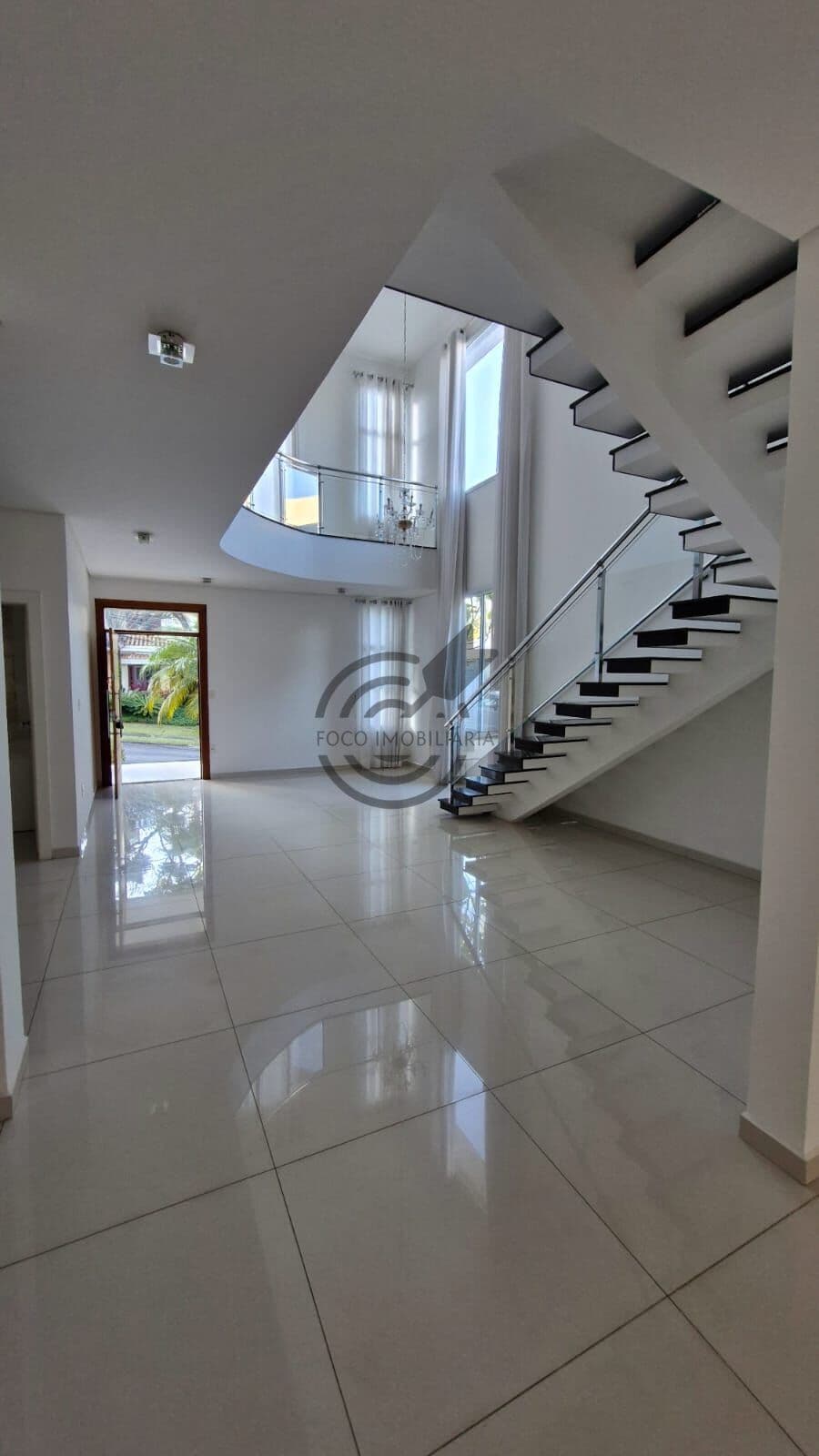 Casa Alto Padrão em Condomínio