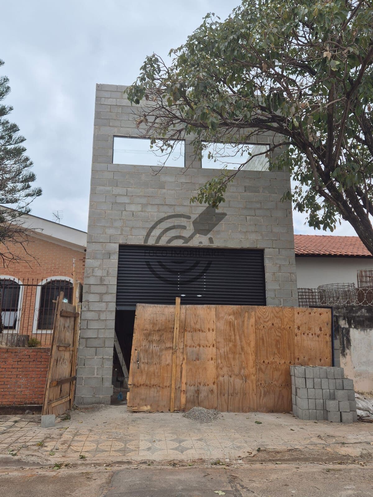 Galpão Comercial no Jardim Simus