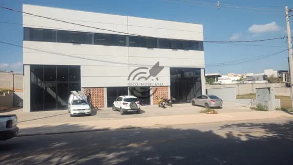Salão comercial em Condomínio
