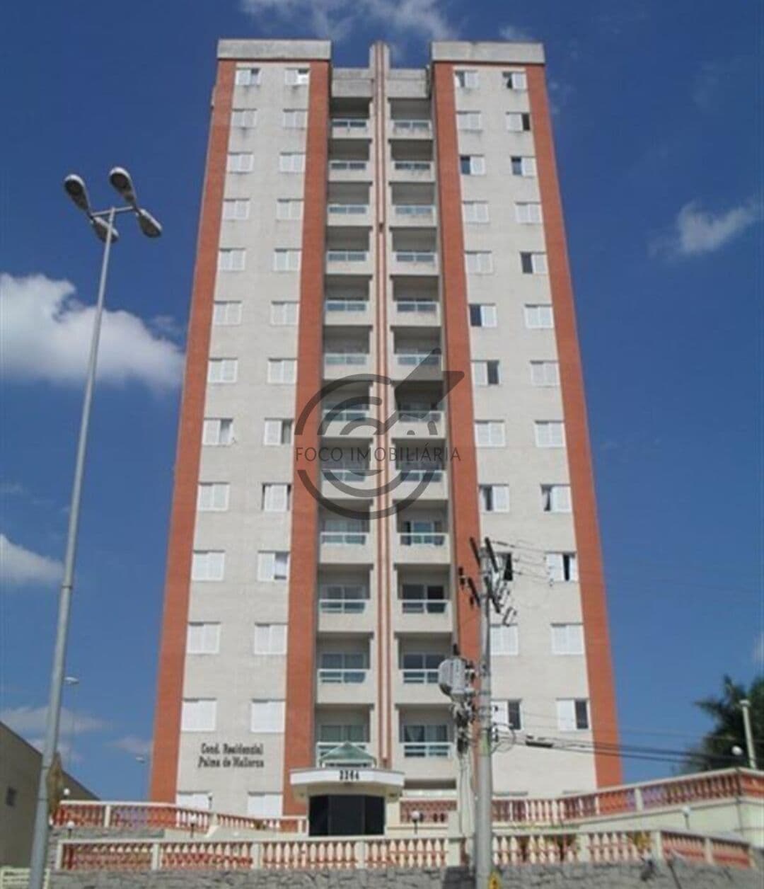 Aluga-se lindo apartamento MOBILIADO no Condomínio Palma de Mallorca, Av São Paulo.