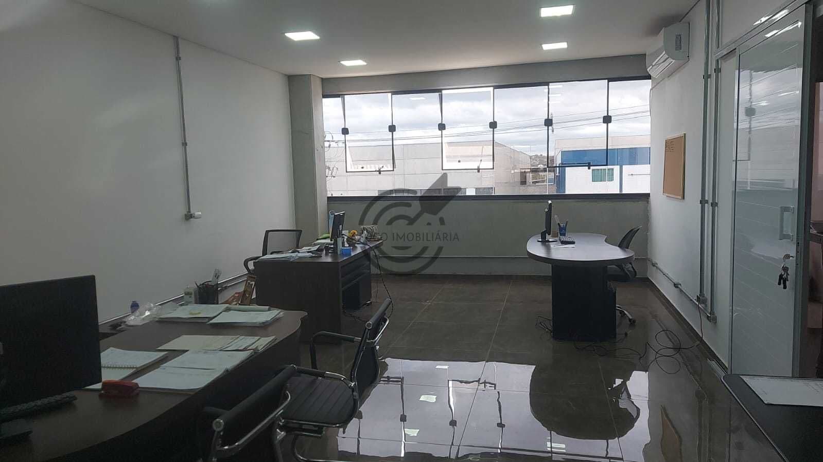 Galpão Industrial para venda zona industrial de Sorocaba com Ponte Rolante 12 Toneladas