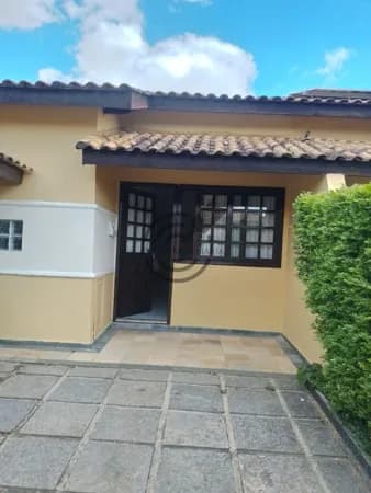 Casa térrea no Condomínio Vila Romana