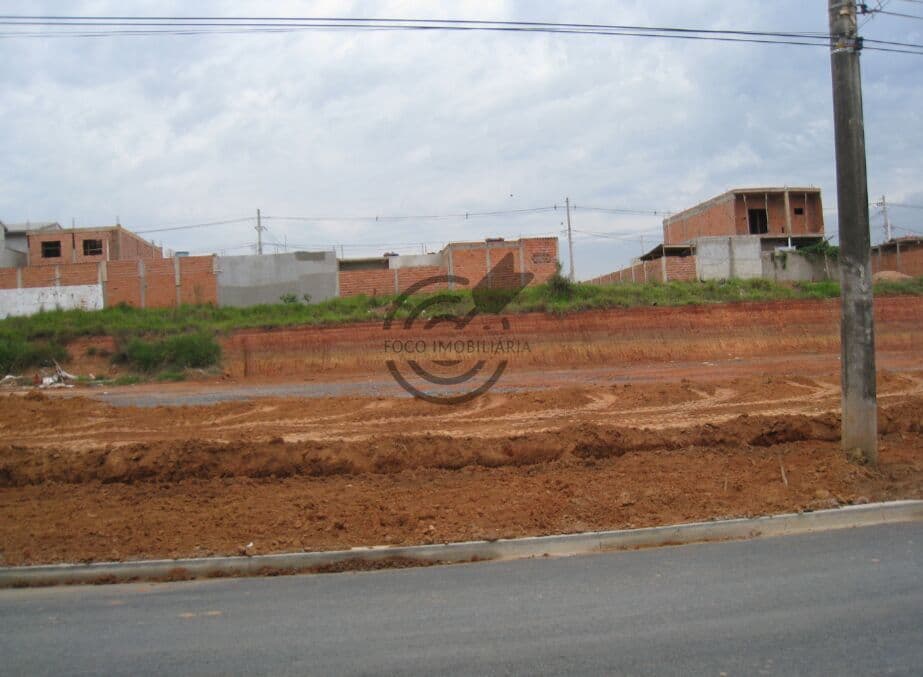 Oportunidade Terreno industrial ou comercial financiado na zona industrial de Sorocaba.
