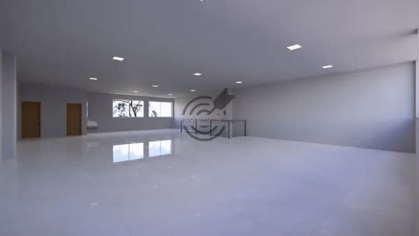 Salão comercial no Wanel Ville II