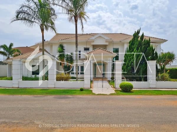 Casa clássica à venda no condomínio Terras de Santa Teresa entre Vinhedo e Itupeva