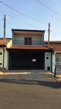 Oportunidade! Casa Sobrado á uma quadra do parque ecológico em Indaiatuba