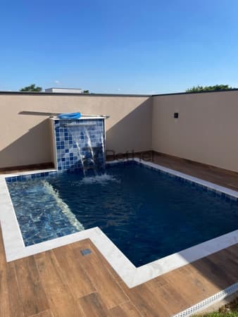 Casa em Condomínio