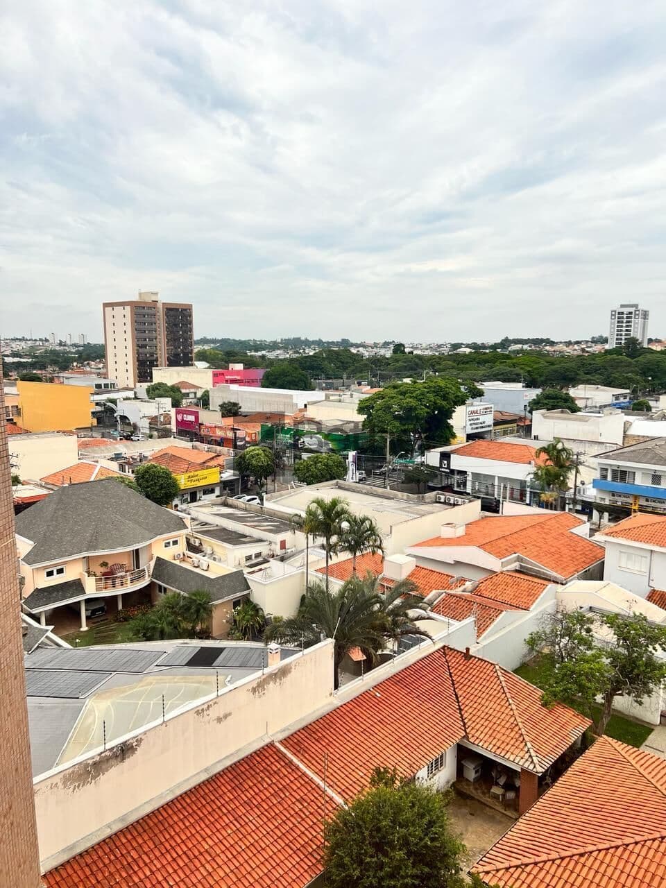 Sala Comercial no Edifício Ambassador em Indaiatuba/SP