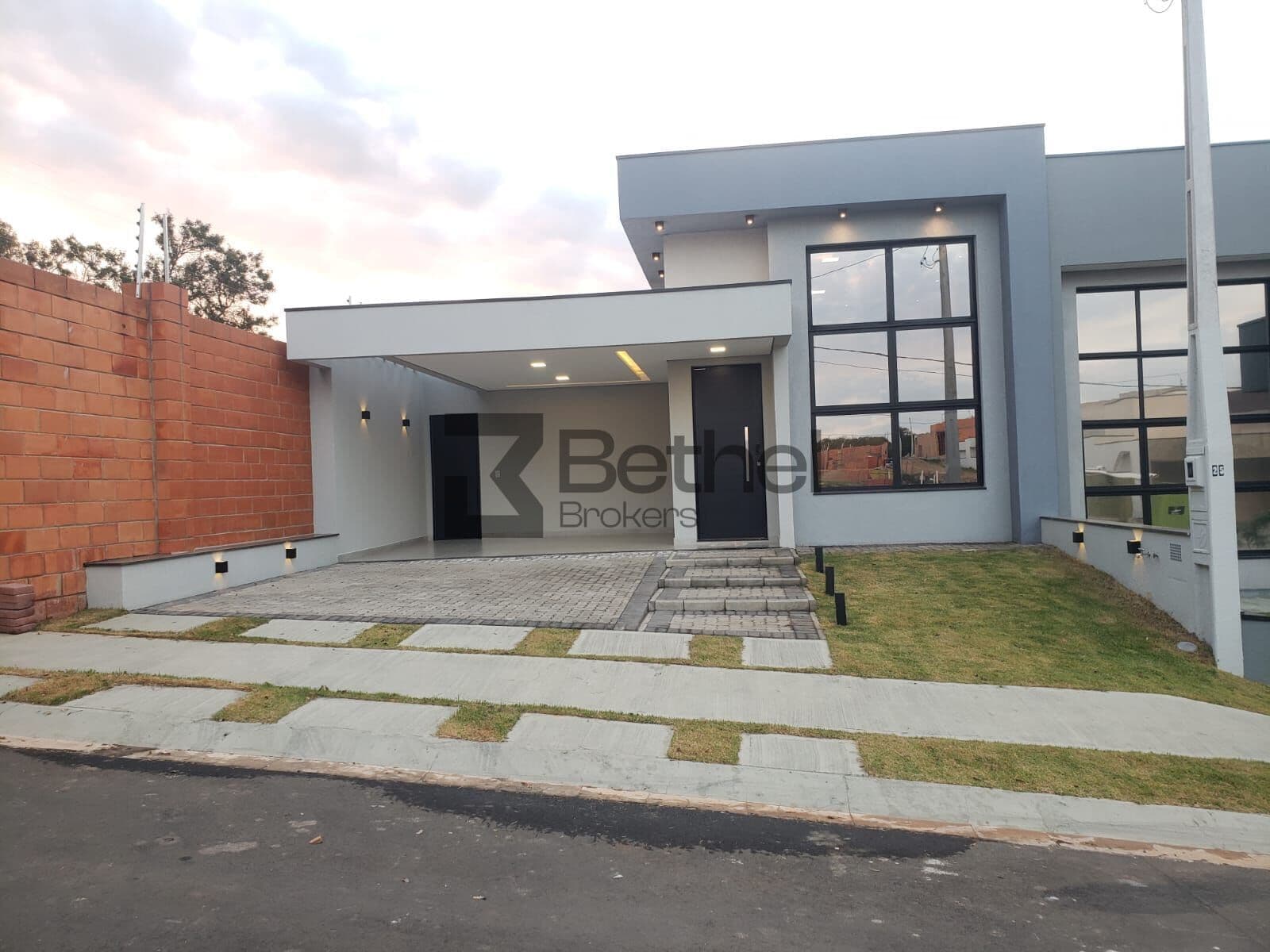 Residência Luxuosa: 3 Suítes, 4 Vagas - Condomínio Park Gran Reserve, Indaiatuba!