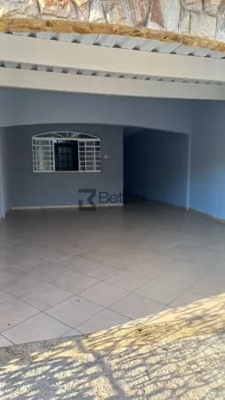 Belíssimo Sobrado de 178m² à Venda na Vila Rubens, Indaiatuba